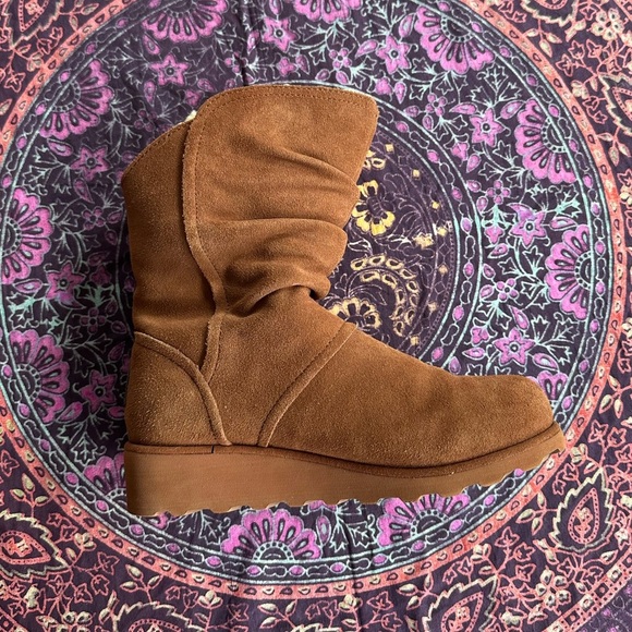 Bearpaw Suede Mid-Calf Boots with Braided Detail — Chestnut Brown — Women’s 7 - Picture 9 of 11